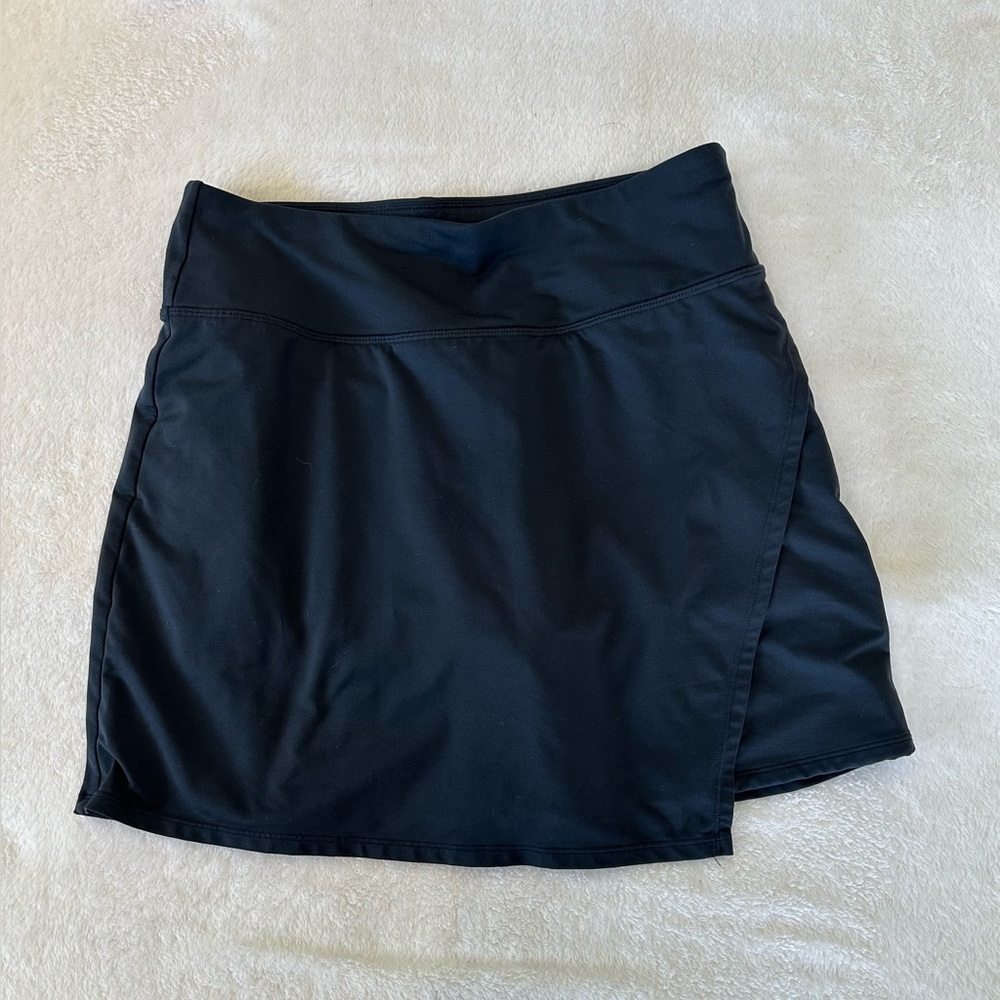 Athleta - women’s size S tall - black athletic skirt (golf/tennis)